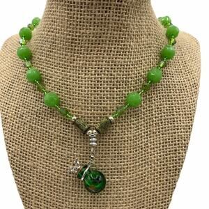 Faceted ‎ matt green jade beaded essential oil diffuser necklace pendant bottle